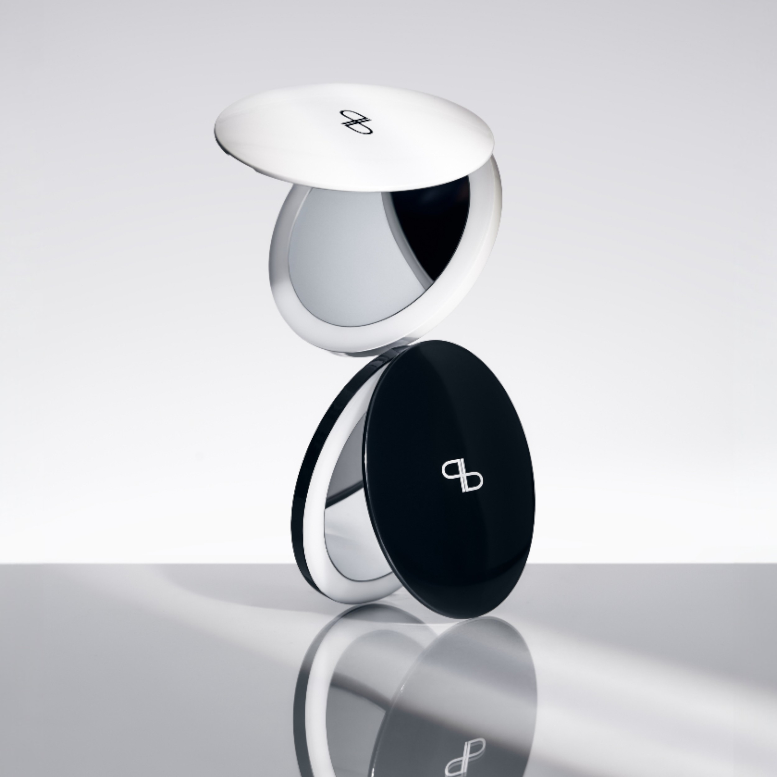 Косметическое зеркало с LED-подсветкой, черное