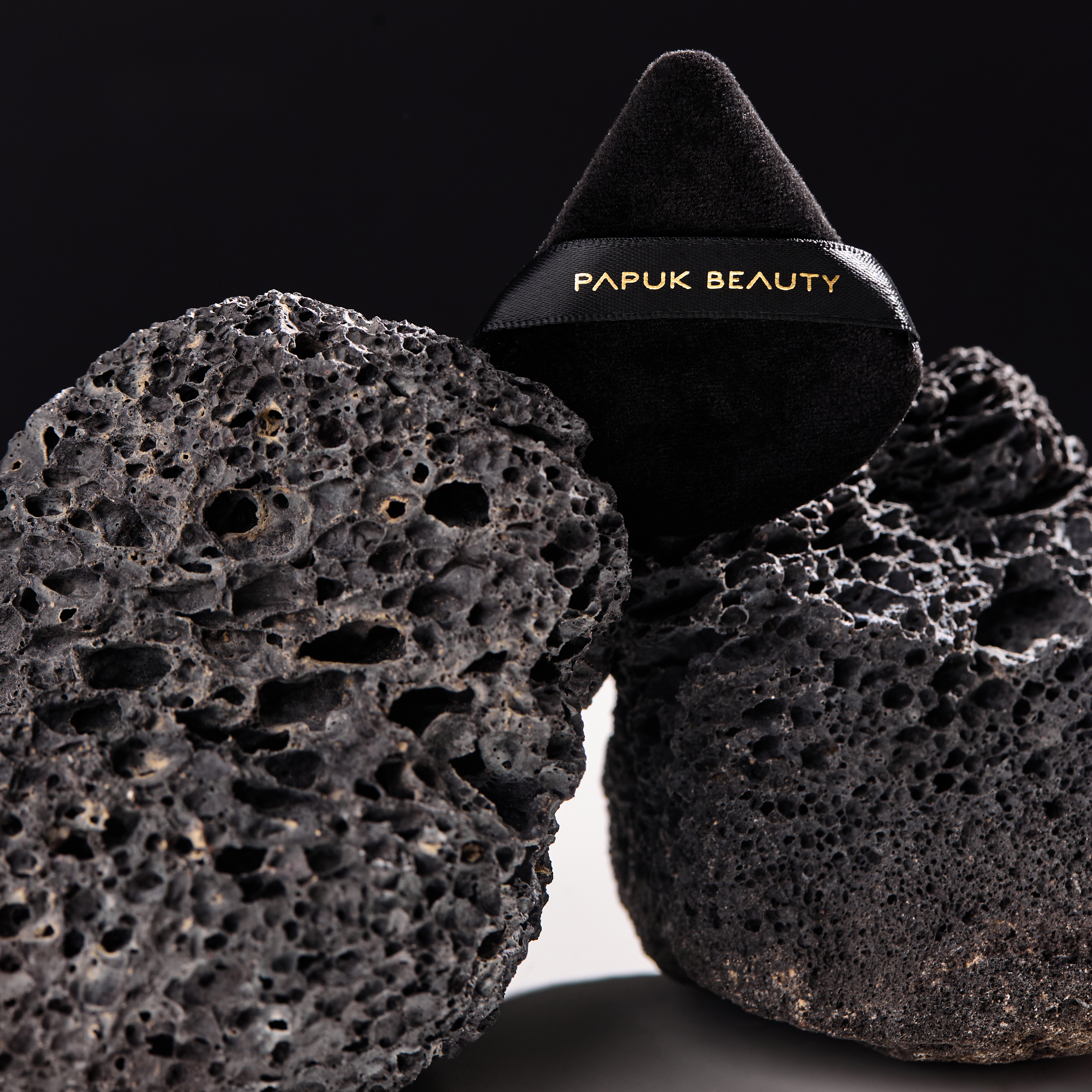 Пуховки для пудры треугольной формы